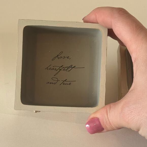 Willow Tree "From the Heart" Trinket Box 2003 - Picture 4 of 6